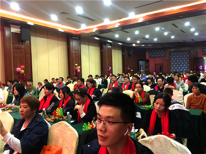 萬磊人歡聚一堂，只為追逐2020“萬磊夢(mèng)”！